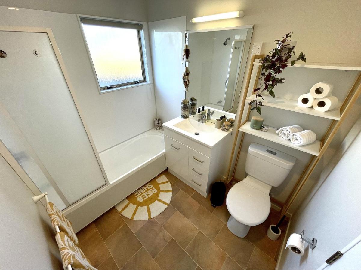 Papamoa Two Rooms & Kitchenette - Dogs Welcome Exterior foto